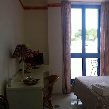 Serra Alimini 1 2* Otrante
